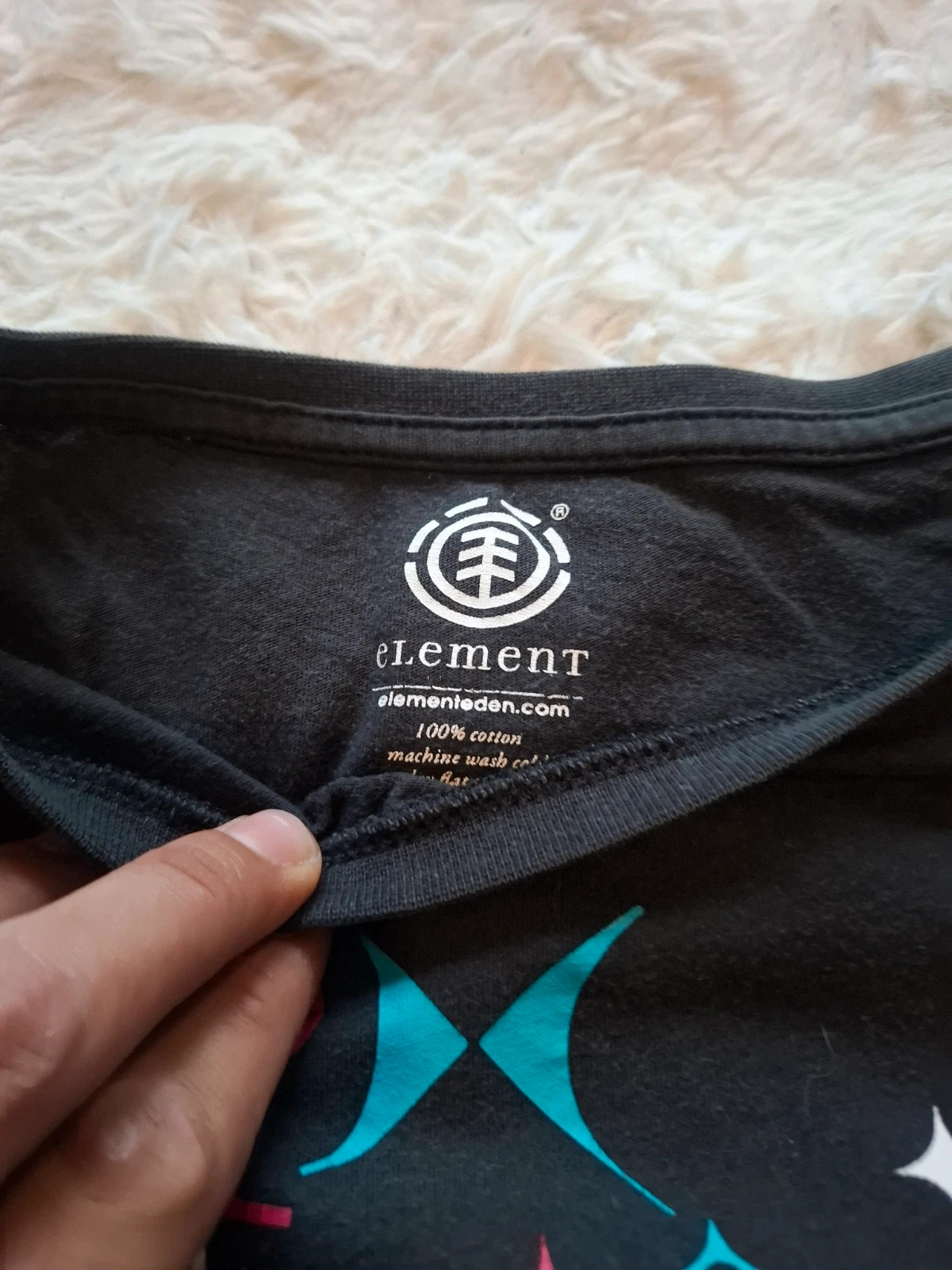 T-shirt manches longues noir Element motif géométrique coloré taille M – Element – taille M 3
