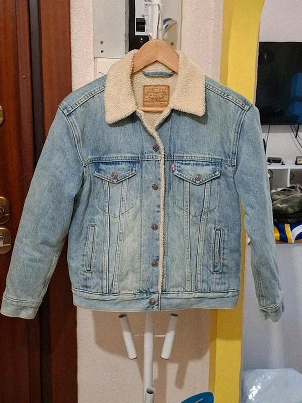Veste Levi's Premium en Jean Délavée Sherpa Trucker Jacket T.XS