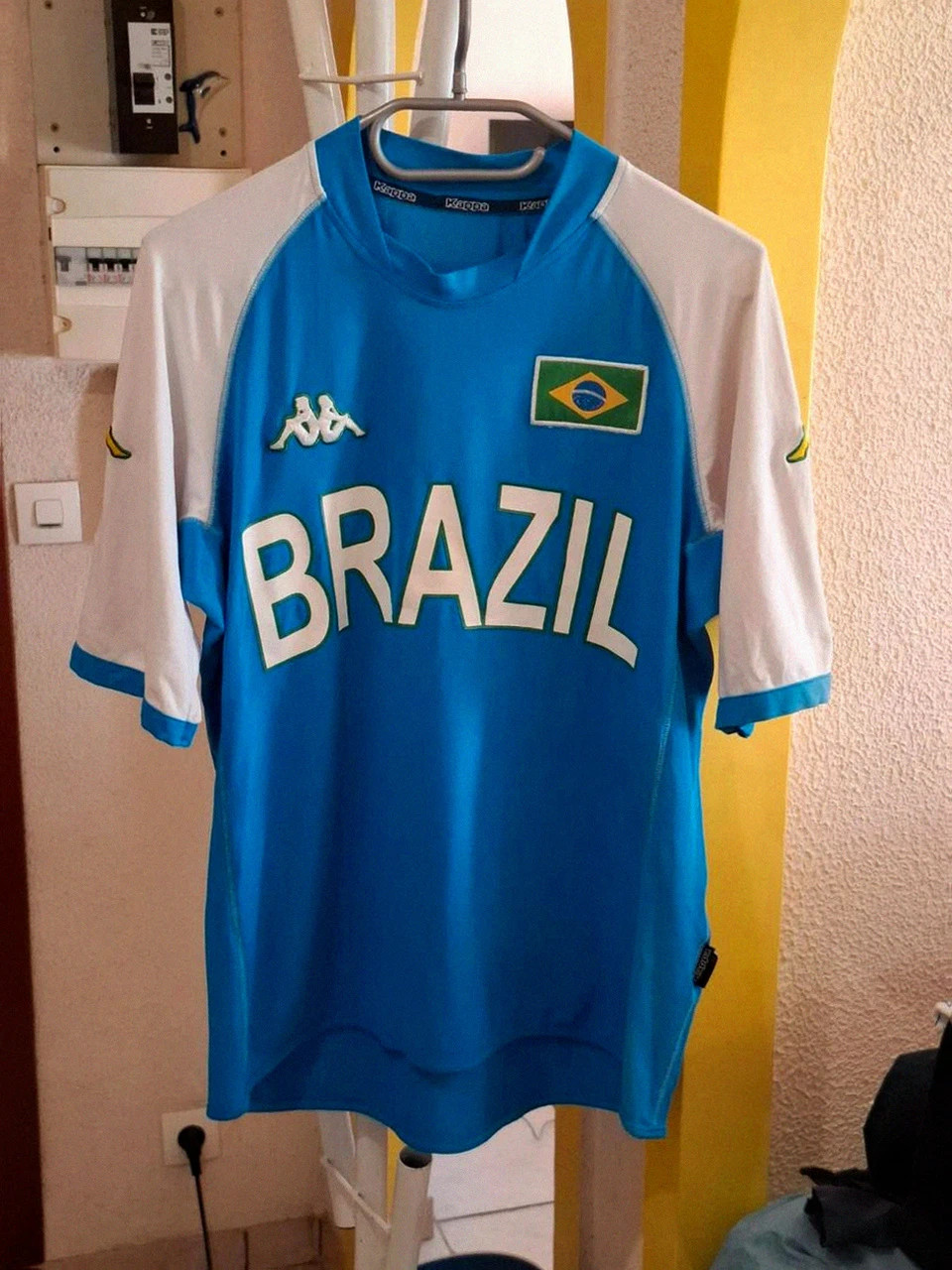 T-shirt vintage Kappa bleu et blanc "Brazil" - Taille M