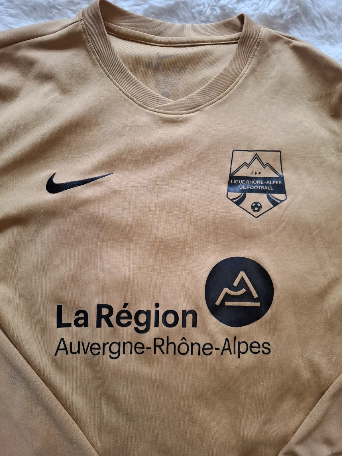 Maillot de football Ligue Auvergne-Rhône-Alpes or Nike Dri-Fit taille L – Nike – taille L 2