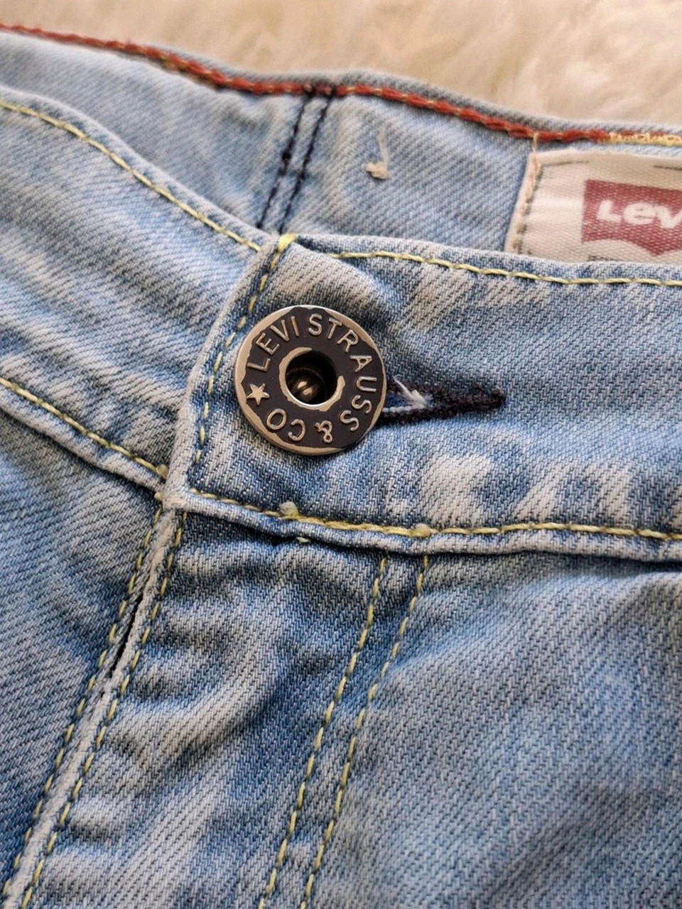 Pantacourt Jean Levi's - Taille 14 ans – Levi's – taille S 2