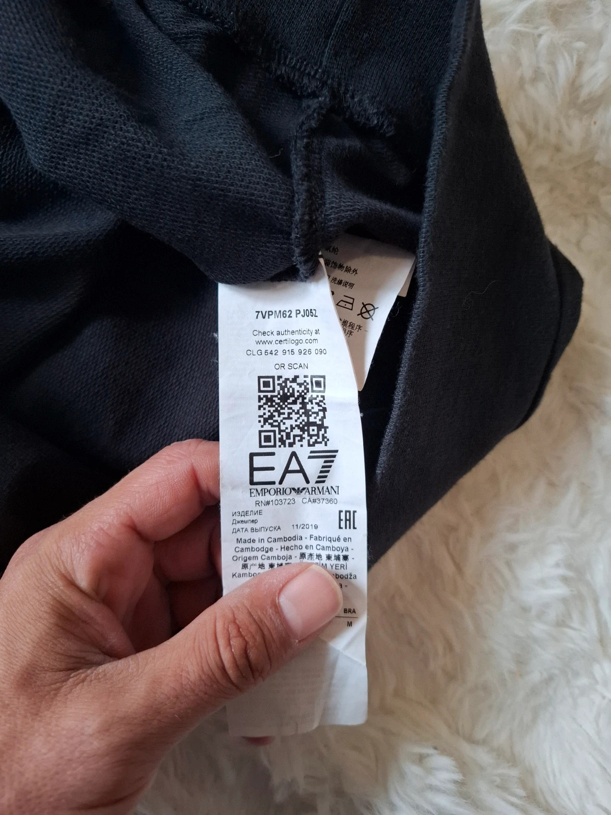 Sweat à capuche EA7 Emporio Armani noir logo blanc streetwear taille M – EA7 Emporio Armani – taille M 4