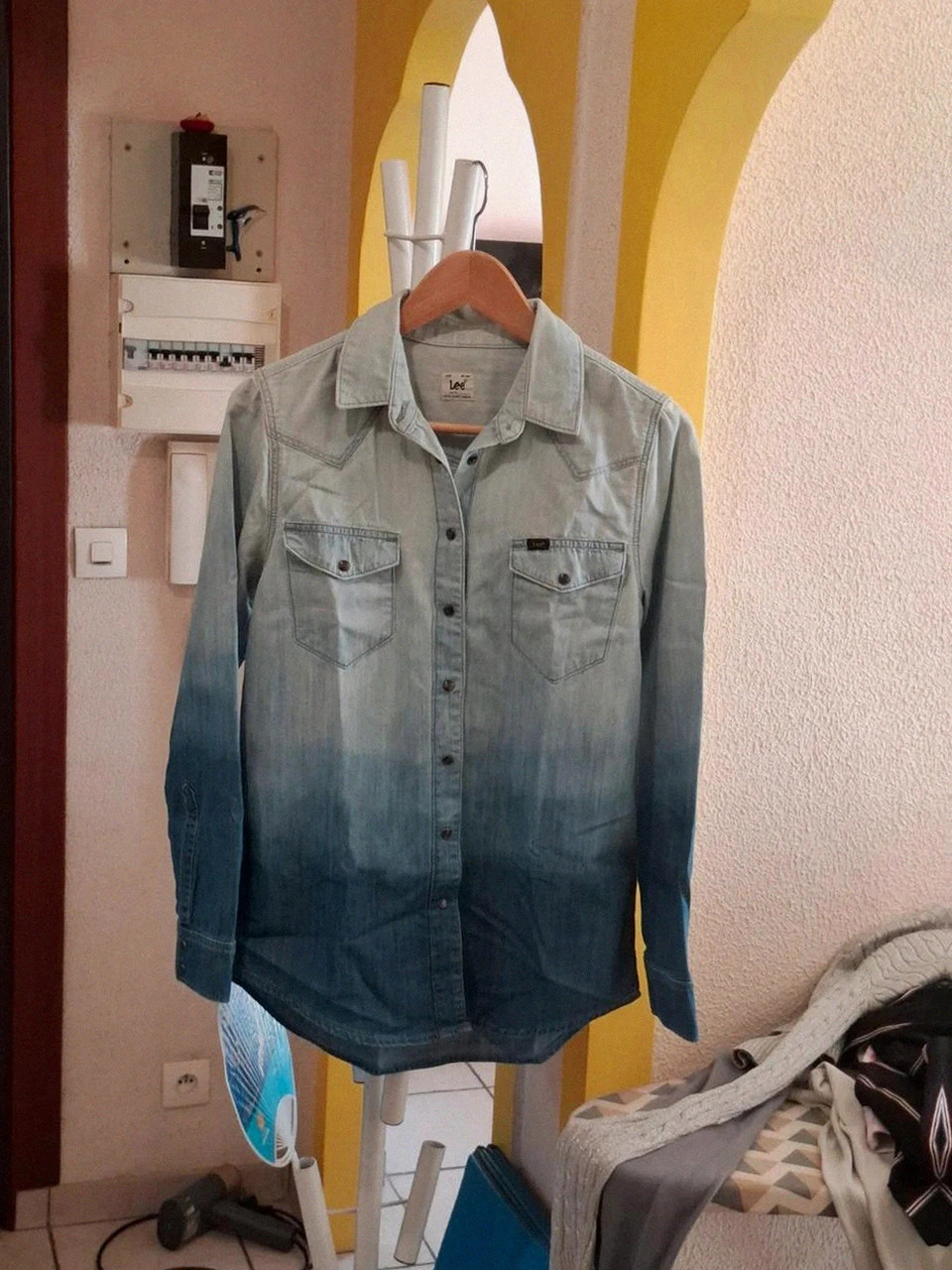 Chemise Lee en jean délavée - Effet dégradé Ombré - Taille S - 100% Coton