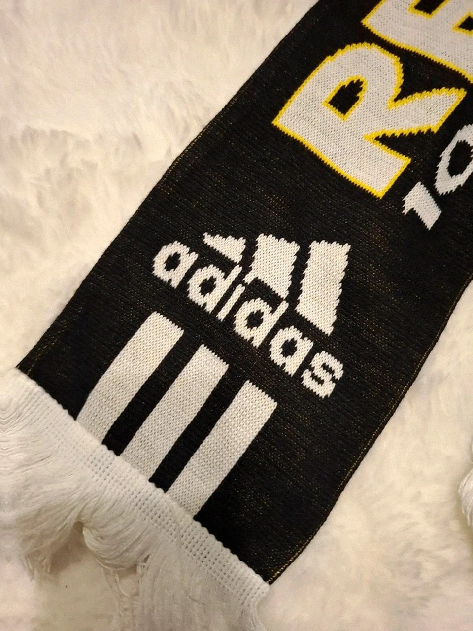 Écharpe Officielle Collector Adidas Real Madrid – Centenaire (1902-2002) – Real Madrid 2