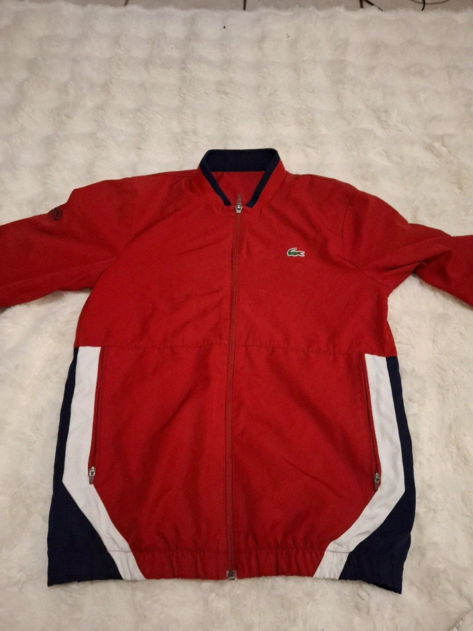 Lacoste Veste Sport / Coupe-Vent Rouge & Bleu Marine (Modèle WH9512) – Lacoste Sport – taille S 5