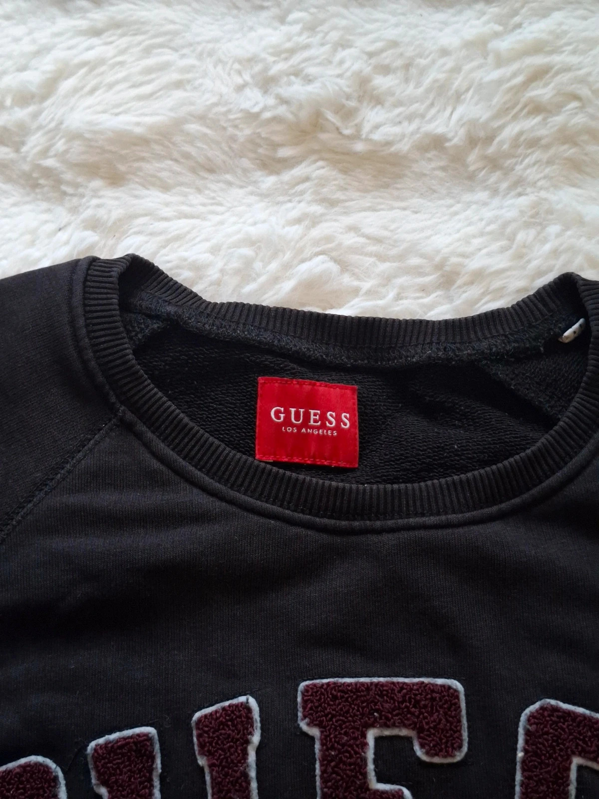 Sweat Guess noir logo brodé relief col rond taille M loose streetwear – GUESS – taille M / 38 / 10 3