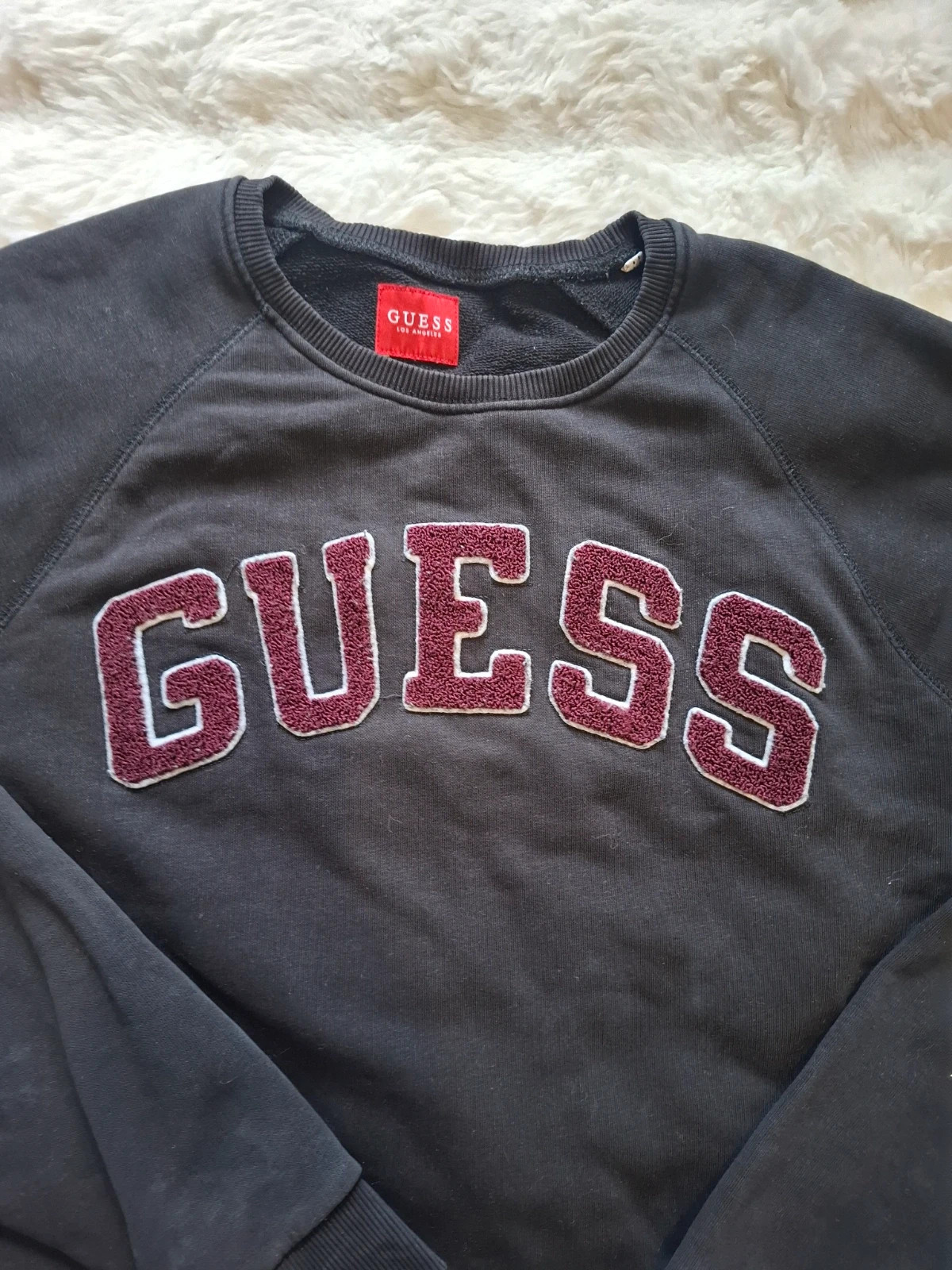 Sweat Guess noir logo brodé relief col rond taille M loose streetwear – GUESS – taille M / 38 / 10 2