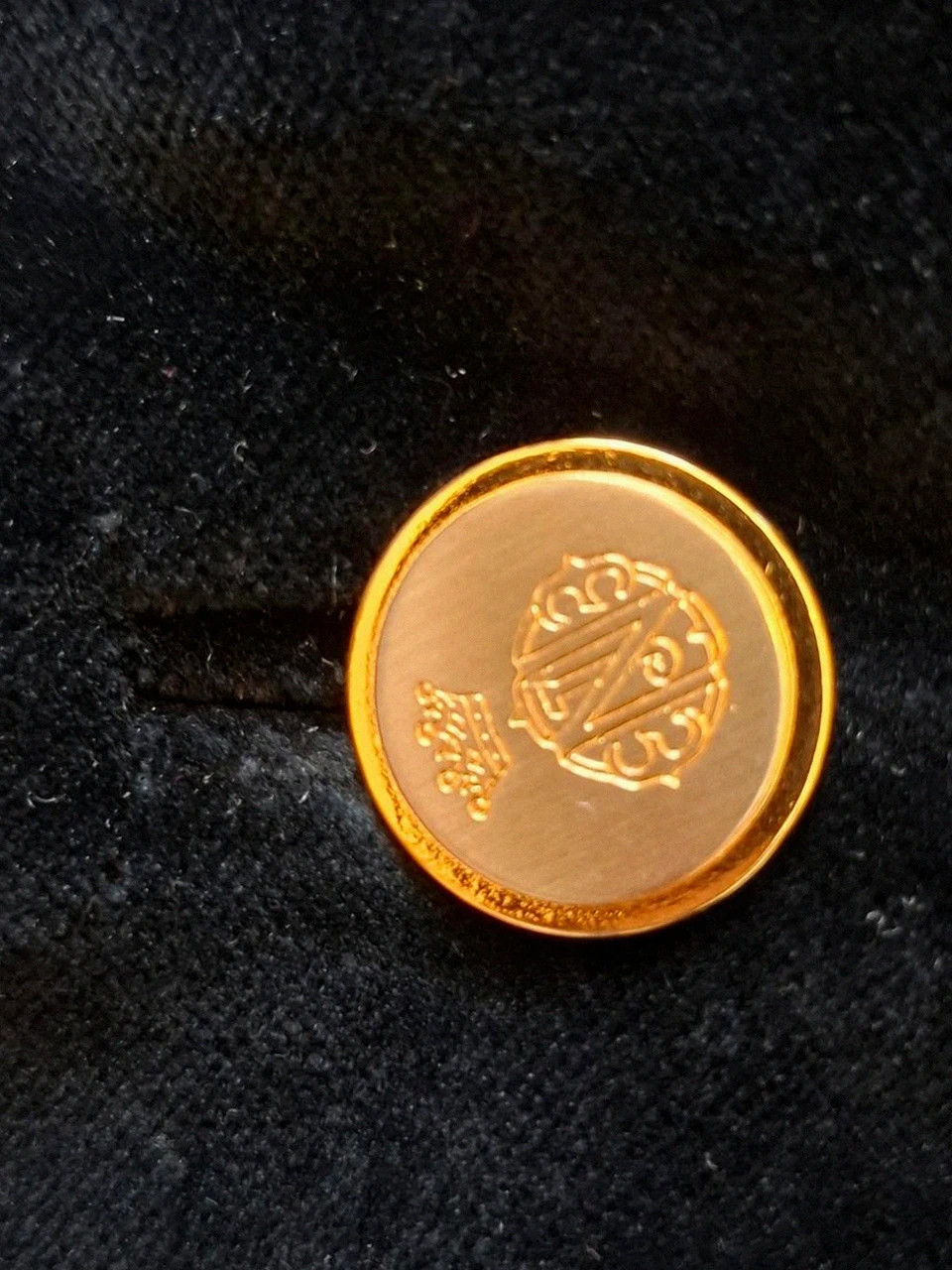 Veste / Blazer en velours noir - Ornées de boutons dorés - Taille unique / M – taille M / 38 / 10 3