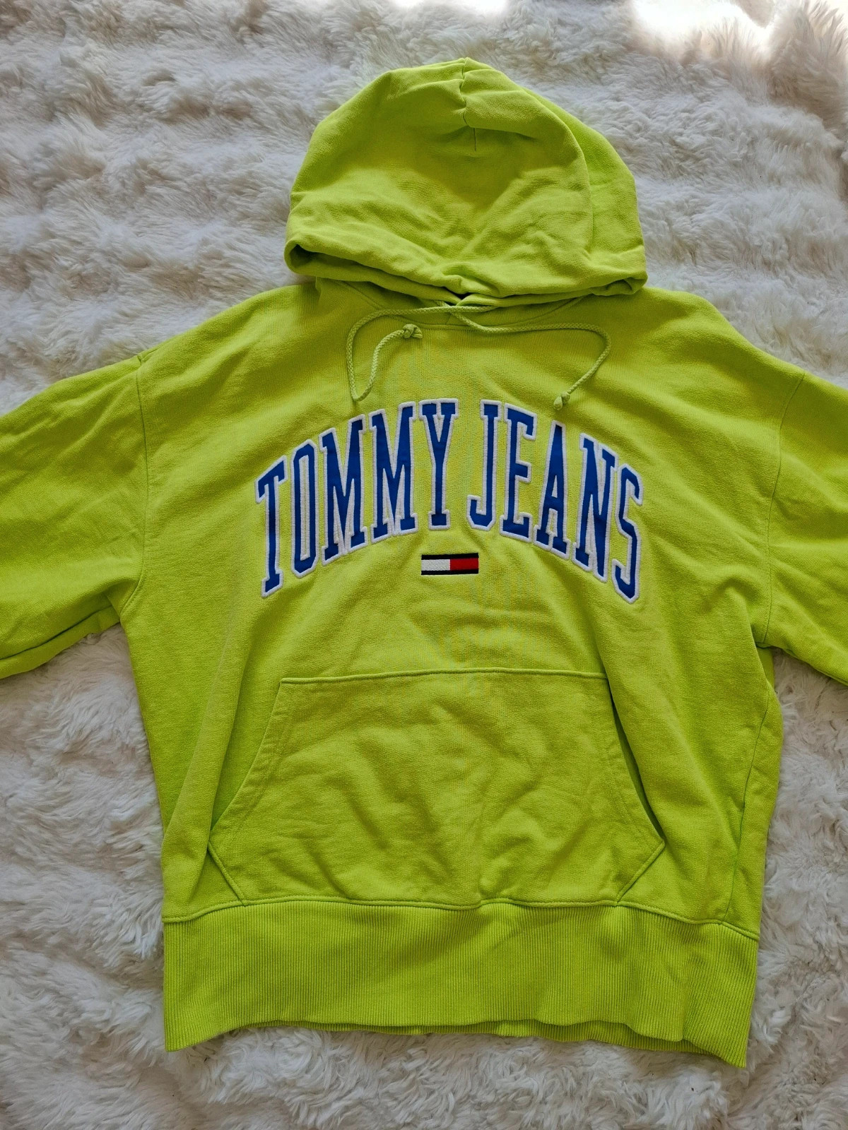 Sweat à Capuche / Hoodie Vert Fluo "Tommy Jeans" Grand Logo Brodé T.L – Tommy Jeans – taille L 4