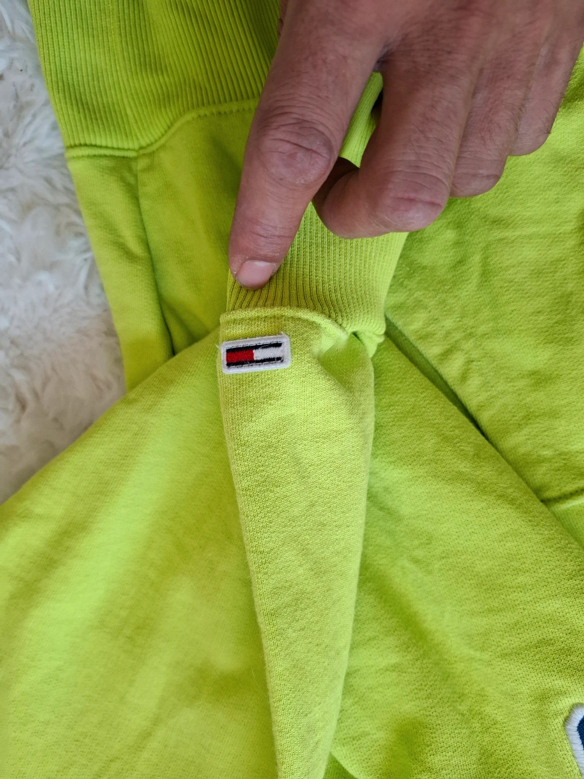 Sweat à Capuche / Hoodie Vert Fluo "Tommy Jeans" Grand Logo Brodé T.L – Tommy Jeans – taille L 3