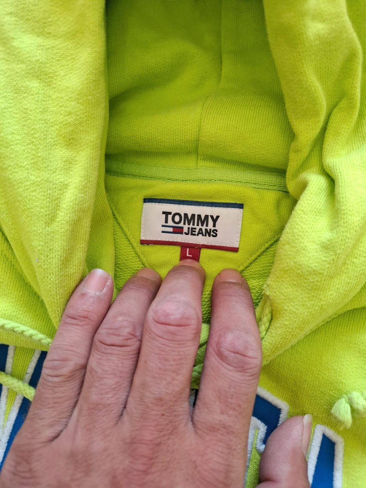 Sweat à Capuche / Hoodie Vert Fluo "Tommy Jeans" Grand Logo Brodé T.L – Tommy Jeans – taille L 5