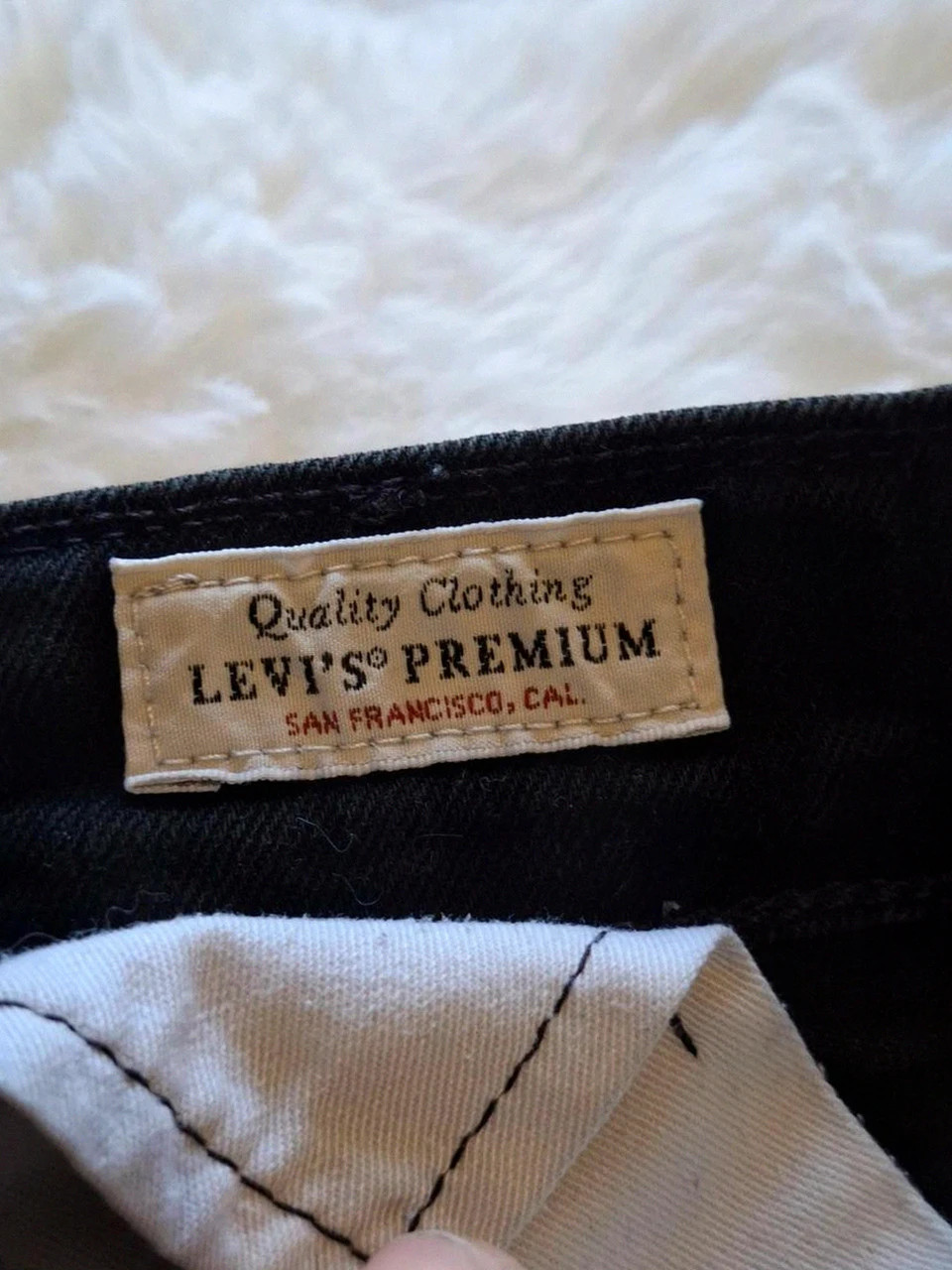Jean 511 Noir Levi's Premium / Slim Coupe Droite T.W28 L32 – Levi's – taille S 2