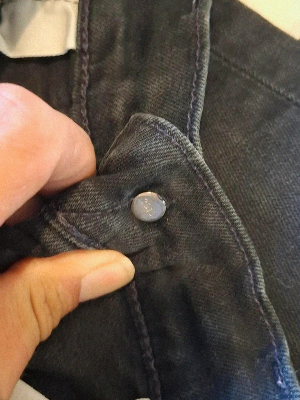 Jean 511 Noir Levi's Premium / Slim Coupe Droite T.W28 L32 – Levi's – taille S 4