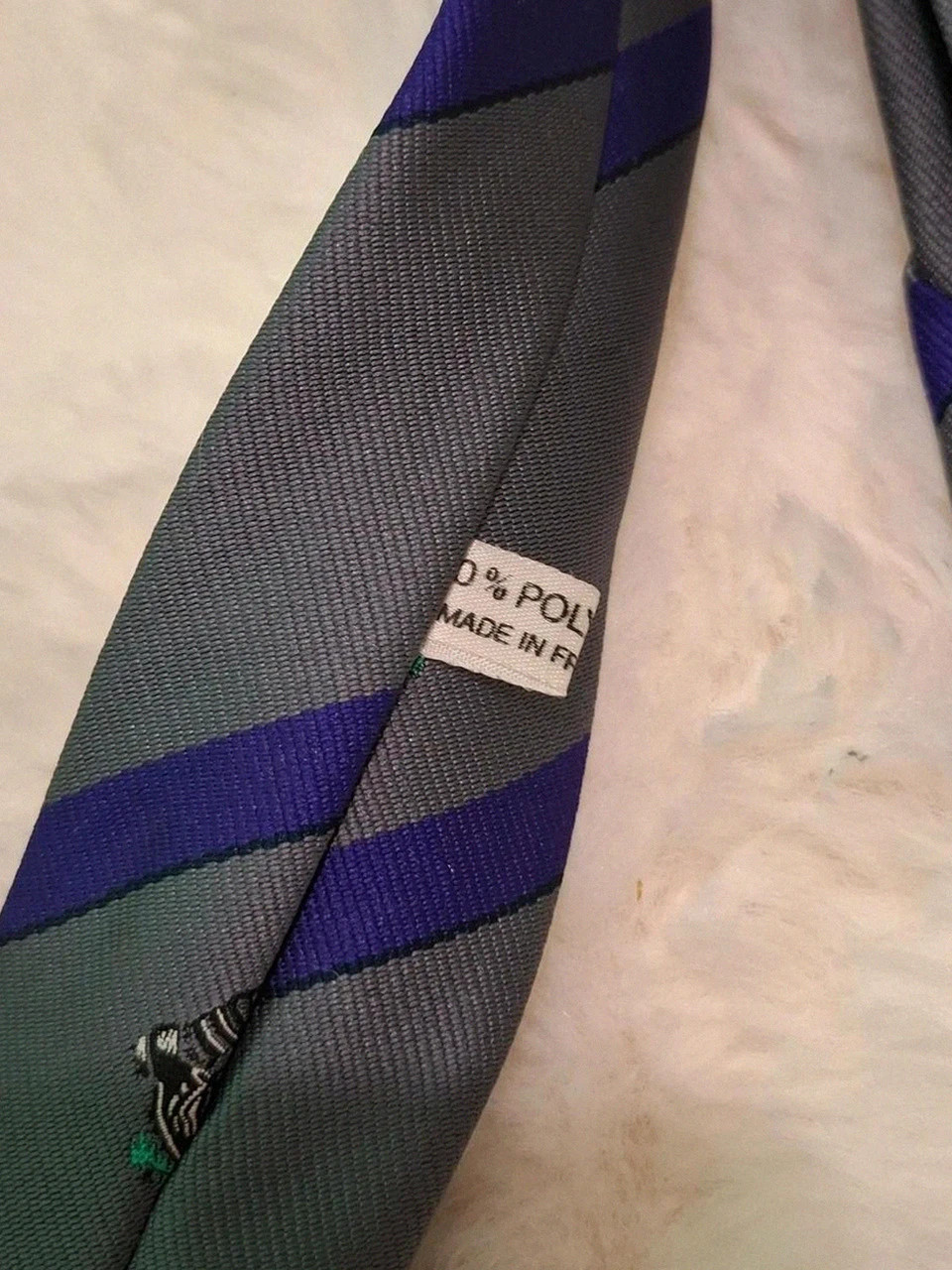 Cravate Rétro Vintage à Motifs Golfeur Grise et Violette 2