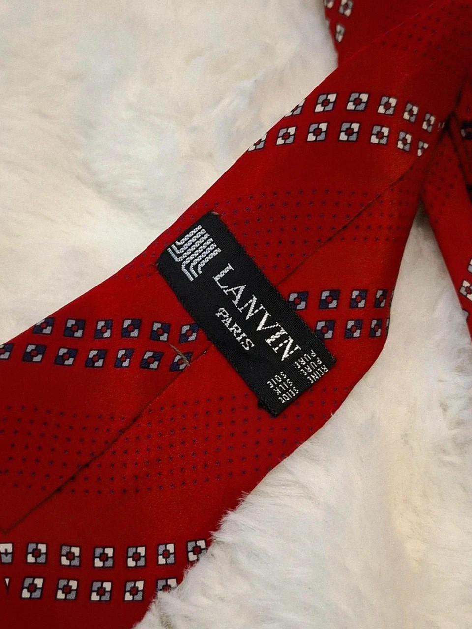 Cravate Vintage Lanvin Paris Rouge et Bleue / Grise à Motifs Géométriques en Soie – Lanvin 2