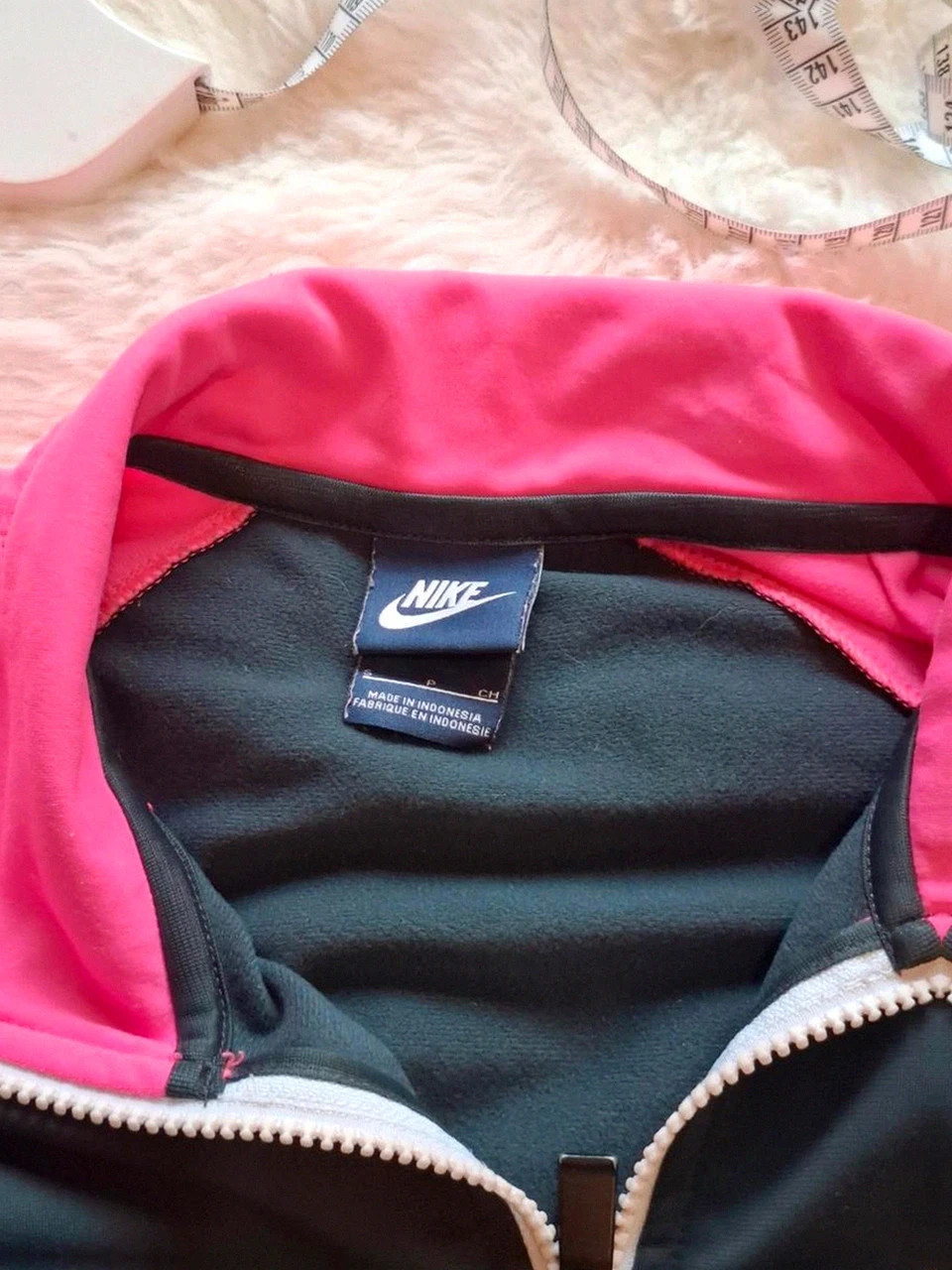 Veste Zippée de Sport Nike Rose et Gris Foncé T.S (36) – Nike – taille S / 36 / 8 3