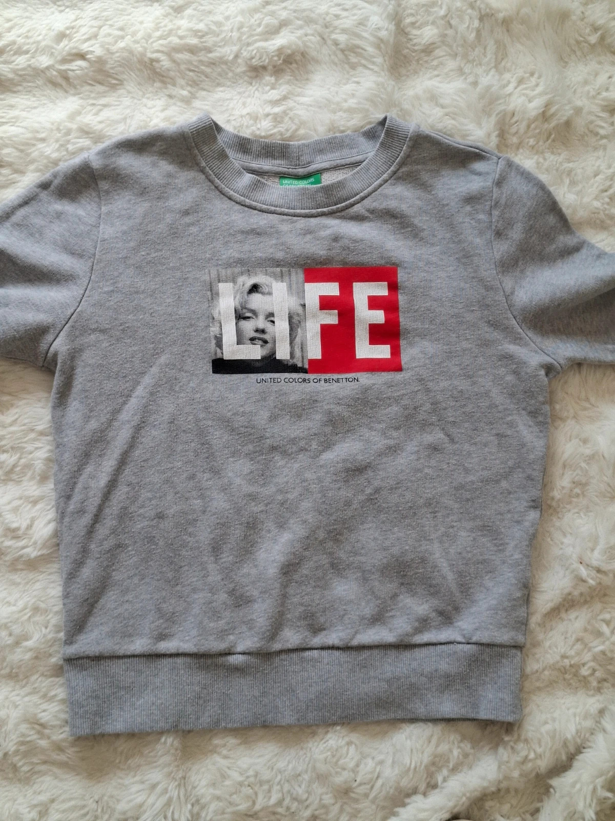 Sweat Rétro Court "LIFE" x United Colors of Benetton T.S – United Colors of Benetton – taille S / 36 / 8 4