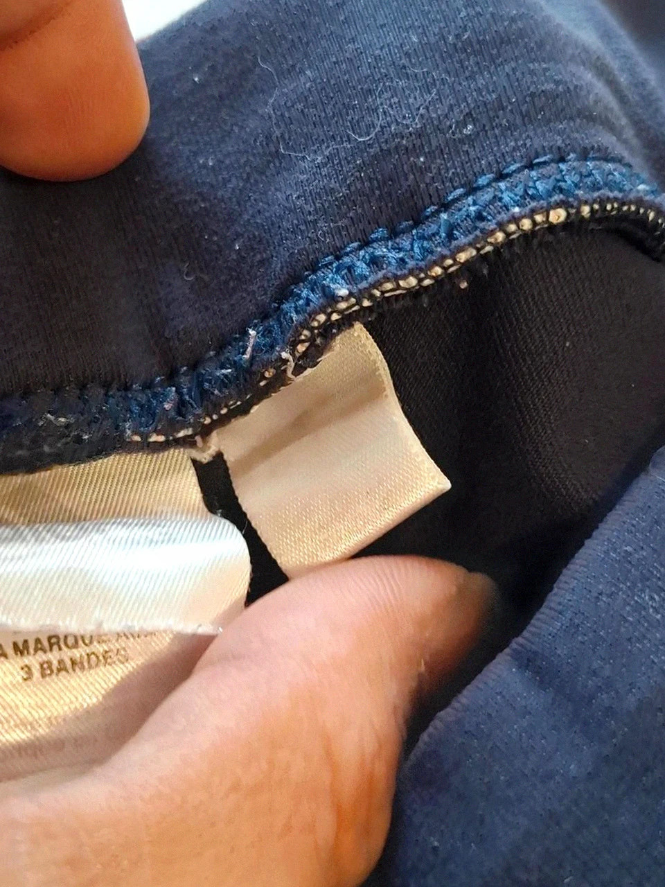 Survêtement / Pantalon de Jogging Adidas - Bleu Marine et Blanc - Coupe Flare / Y2K – adidas – taille M / 38 / 10 4