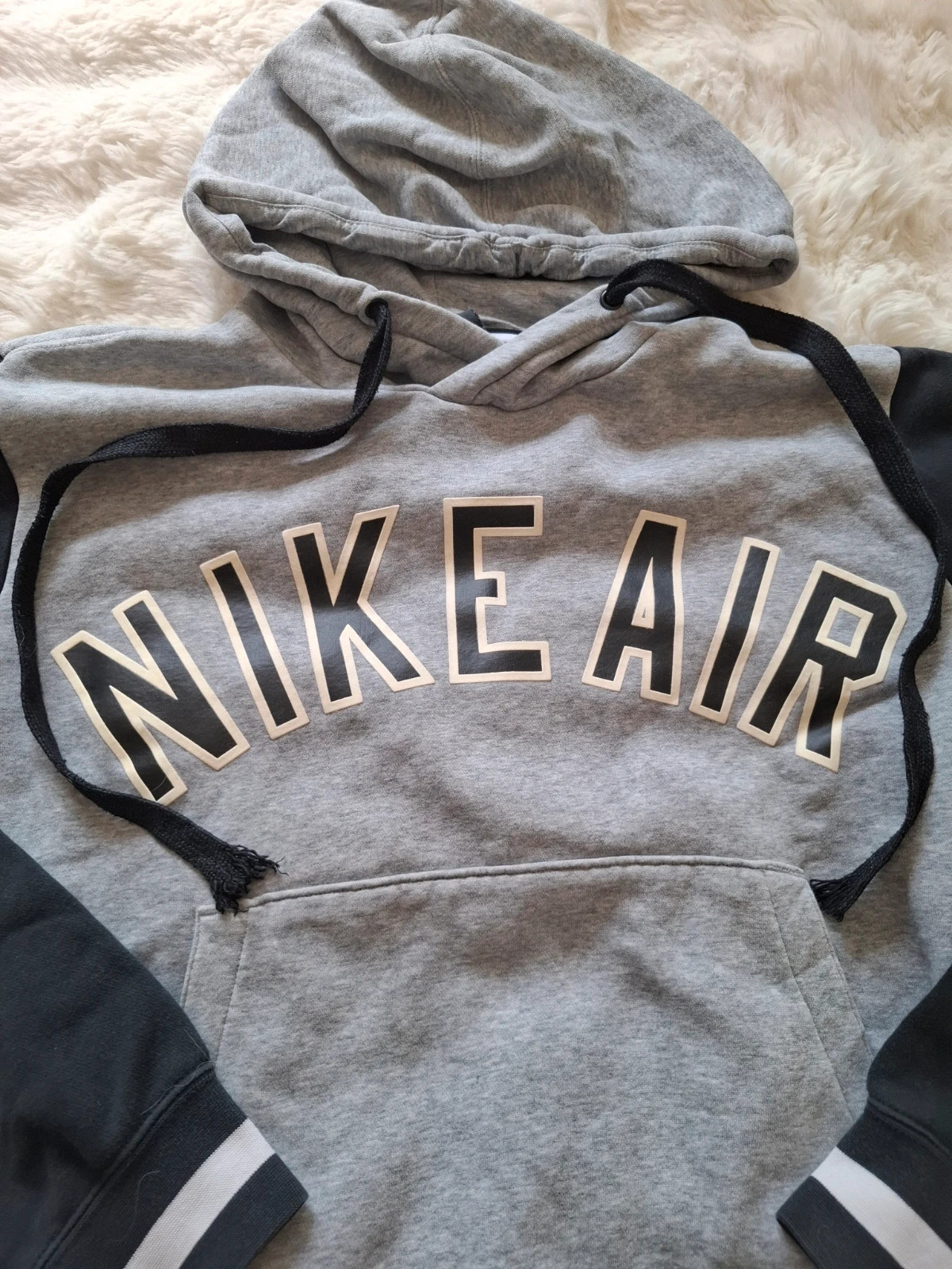Sweat à Capuche Rétro Bicolore "Nike Air" T.S – Nike Air – taille S 2