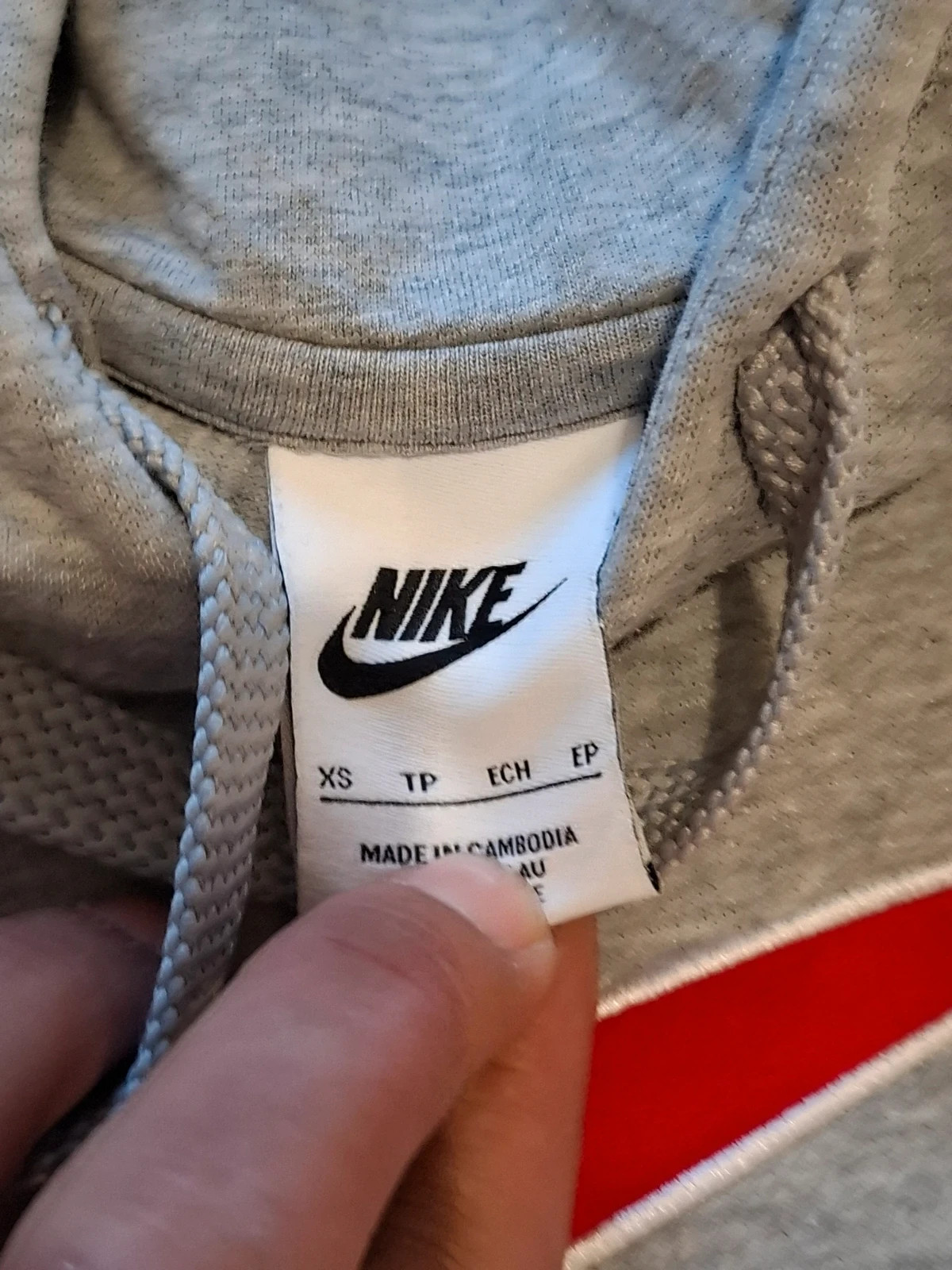 Sweat à Capuche Gris Chiné et Rouge "Nike" T.XS / S – Nike – taille XS 4