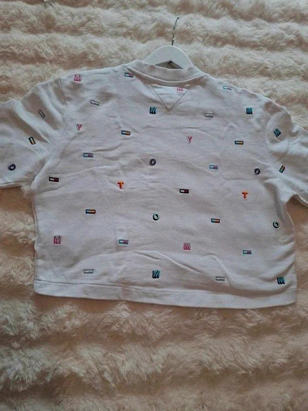 Crop Top Sweat-shirt Brodé Blanc Tommy Jeans T.S (36) – Tommy Hilfiger – taille S / 36 / 8 4