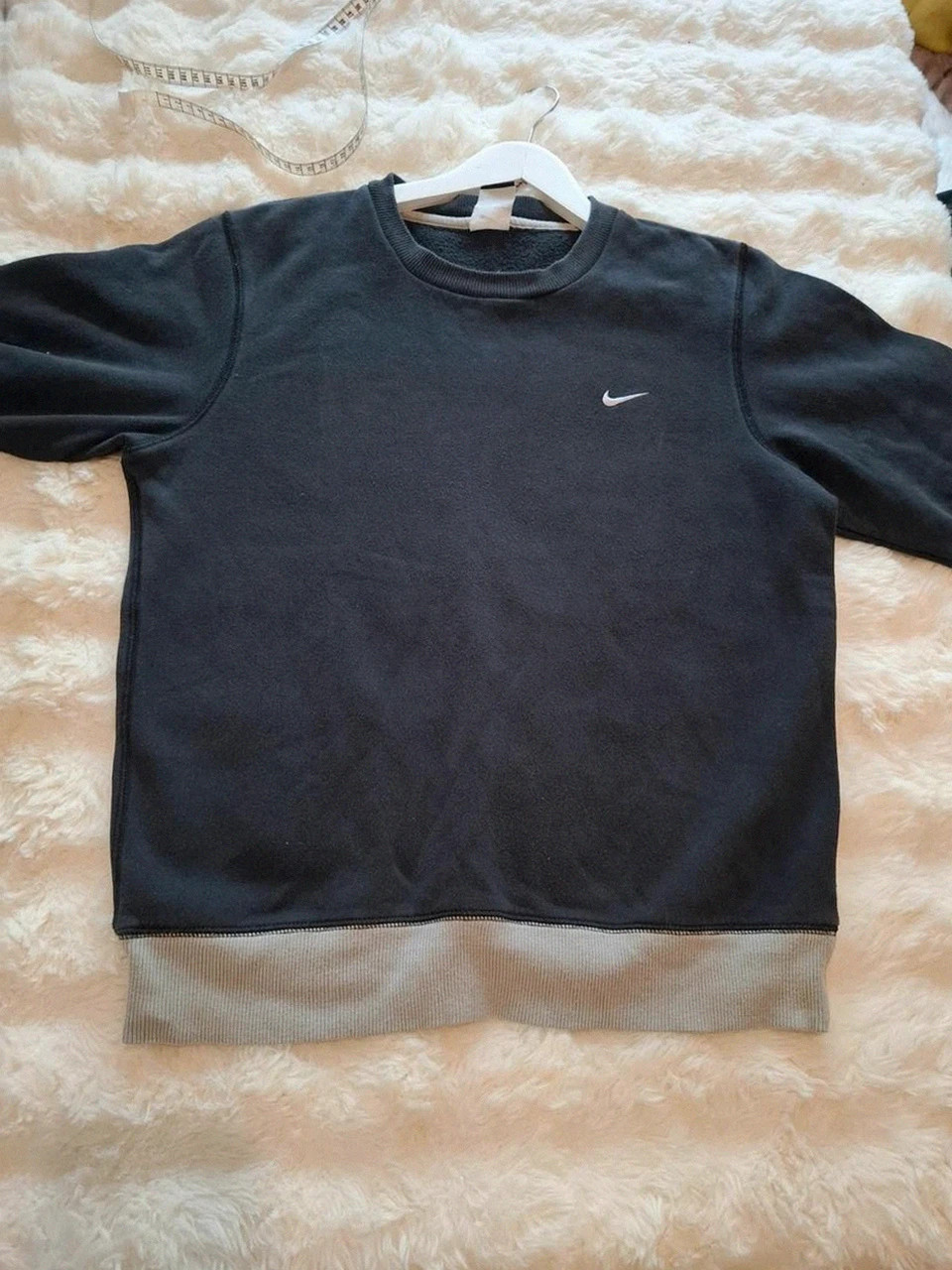 Pull / Sweat-shirt Noir & Gris Nike T.S (36)
