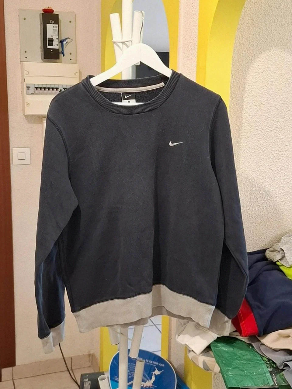 Pull / Sweat-shirt Noir & Gris Nike T.S (36) – Nike – taille S 2
