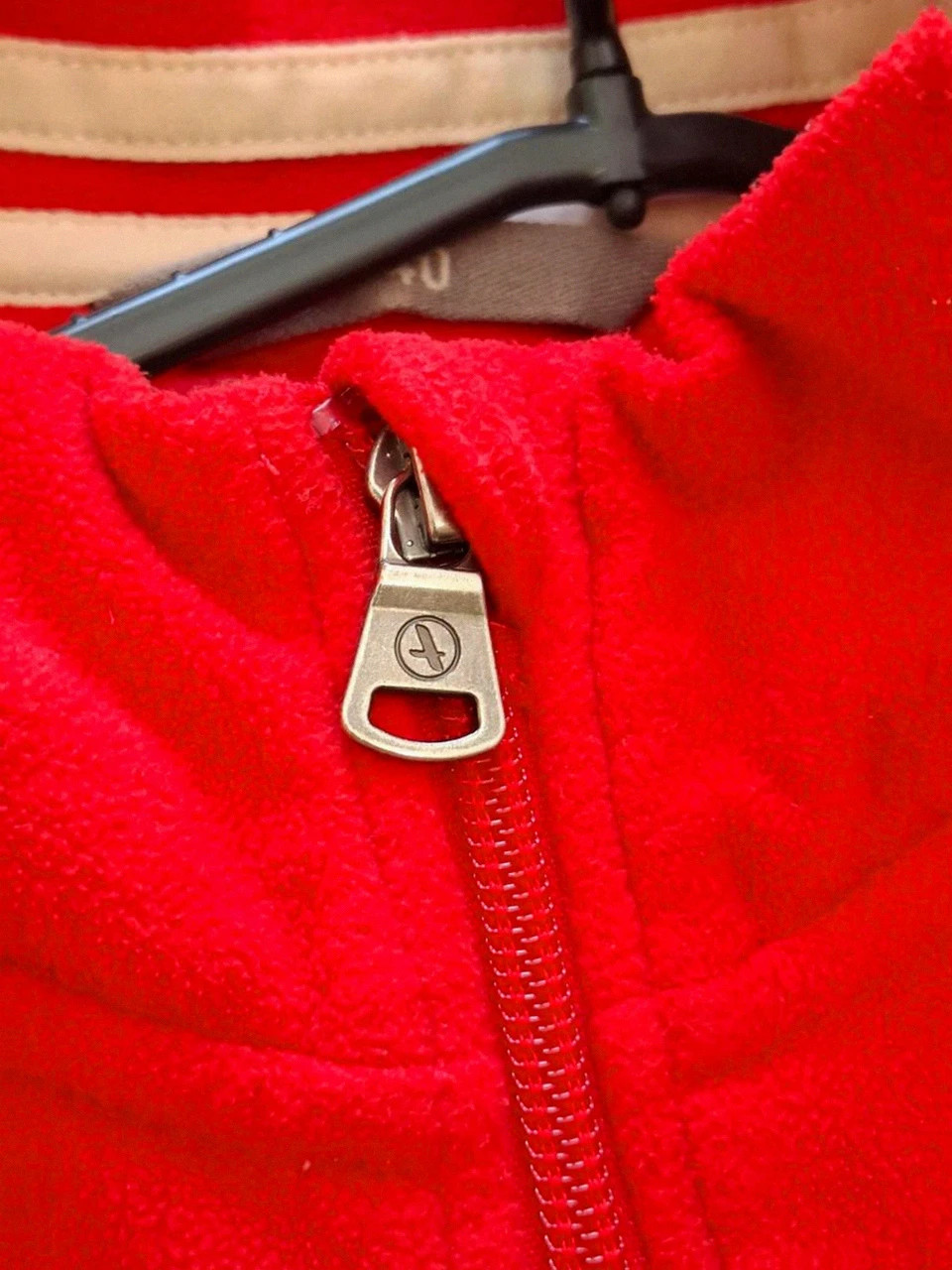 Veste Aigle Polaire Zippée - Rouge - Col Montant - Taille 40 (M) – Aigle – taille L / 40 / 12 4