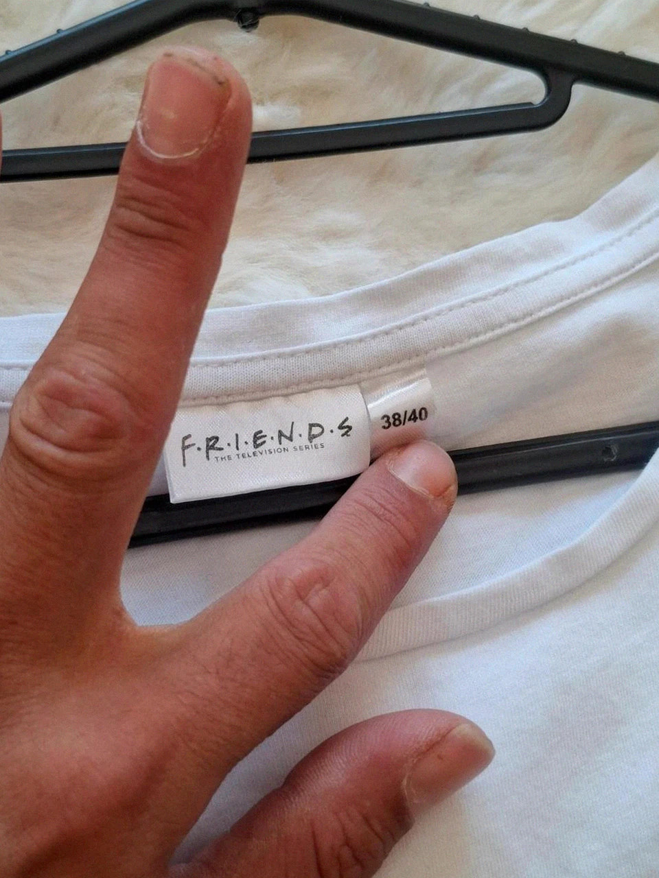 T-shirt Blanc : Friends - The Television Series - Logo Central 1994-2004 - Taille 38/40 – F.R.I.E.N.D.S – taille M / 38 / 10 3