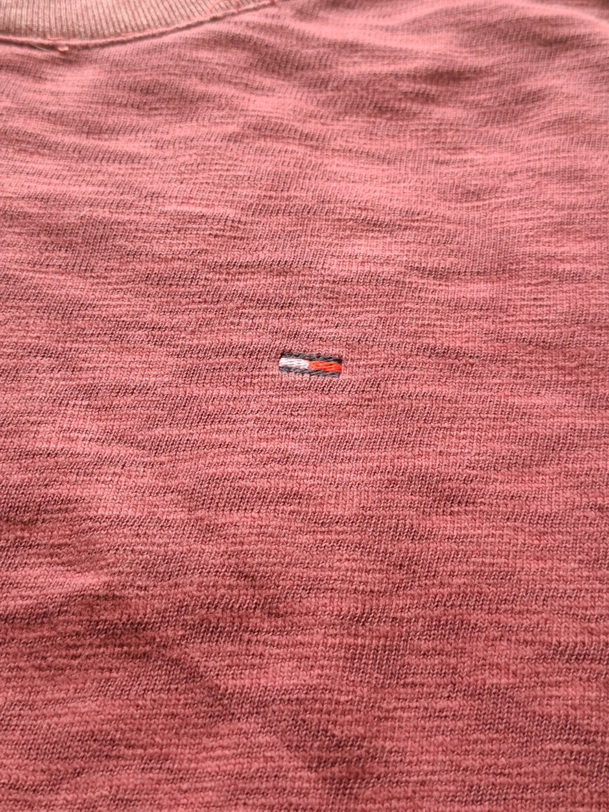 Pull / Pull-over Effet Délavé Tommy Hilfiger Denim Bordeaux T.M / M – Tommy Hilfiger – taille M 3