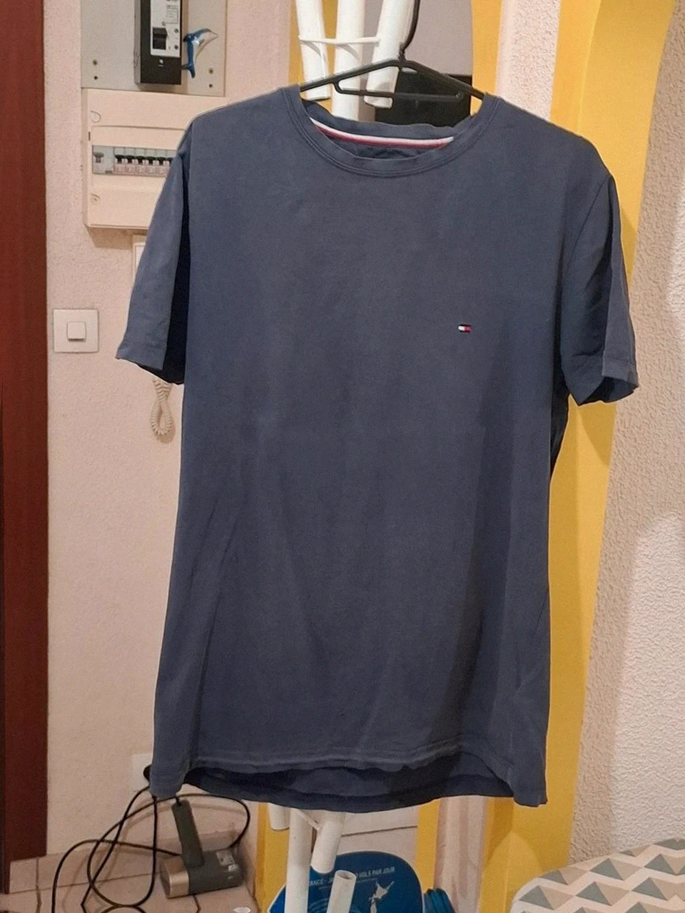 T-shirt Bleu Marine Tommy Hilfiger - Taille L – Tommy Hilfiger – taille L 2