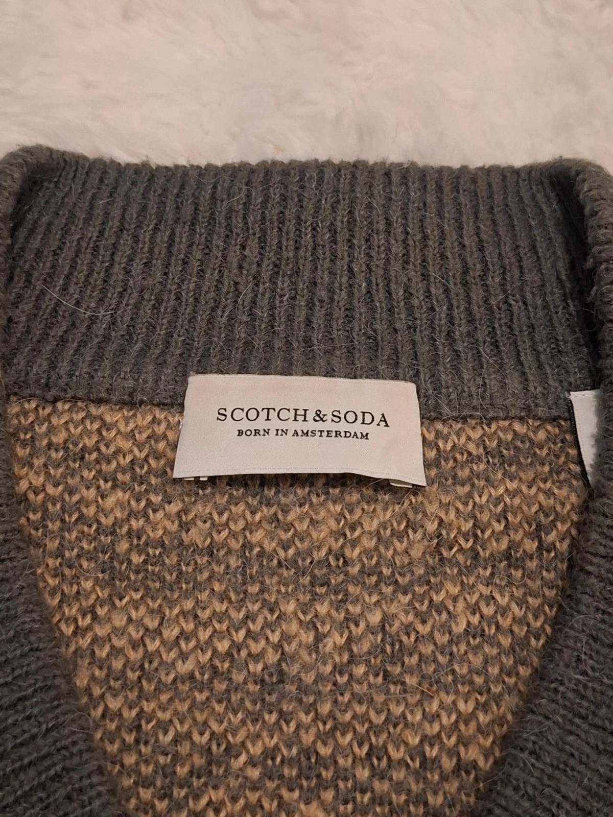 Pull Crop Boxy à Motifs / Col V Scotch & Soda T.S / S – Scotch & Soda – taille S / 36 / 8 2
