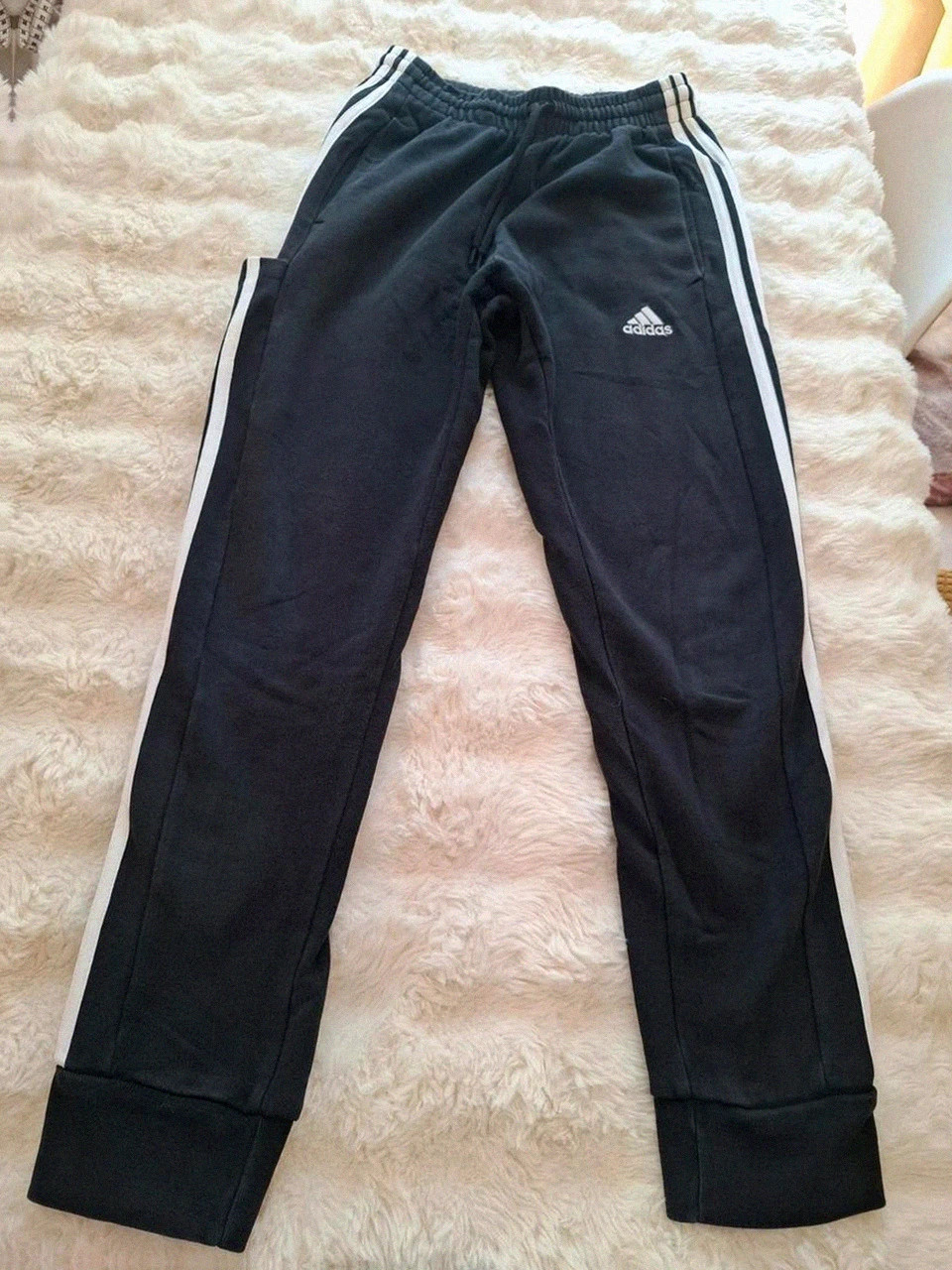 Pantalon de jogging noir Adidas à bandes blanches - Taille S (Homme)