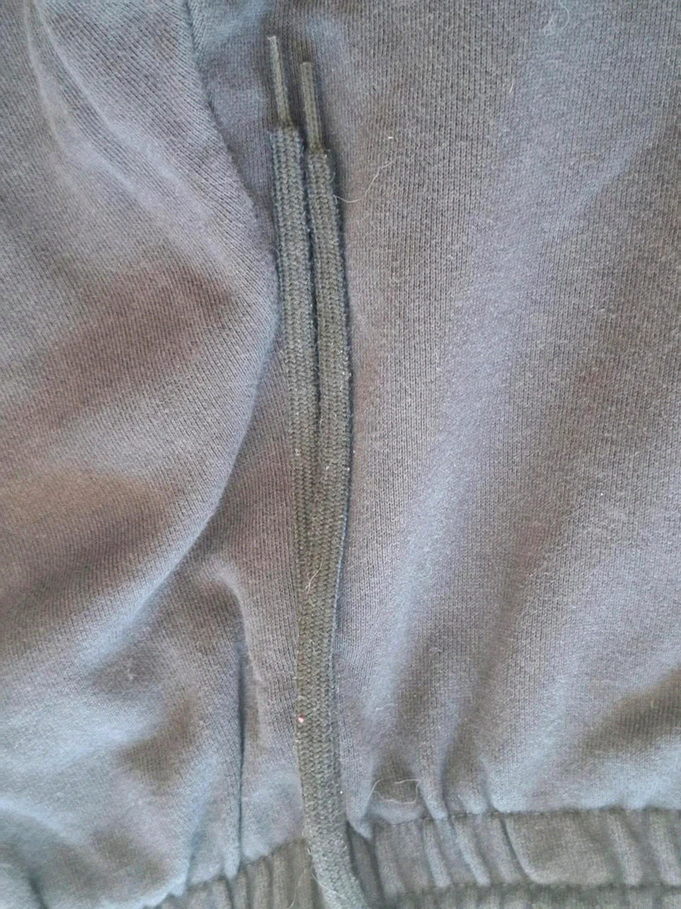 Pantalon de jogging noir Adidas à bandes blanches - Taille S (Homme) – adidas – taille S 4