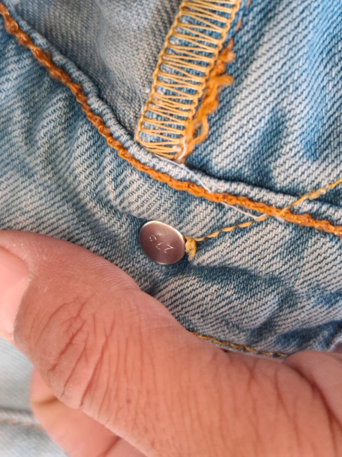 Jean Droit / Slim Levi's Bleu Clair Délavé Rétro T.W31 / L32 – Levi's – taille W31 | FR 40 2
