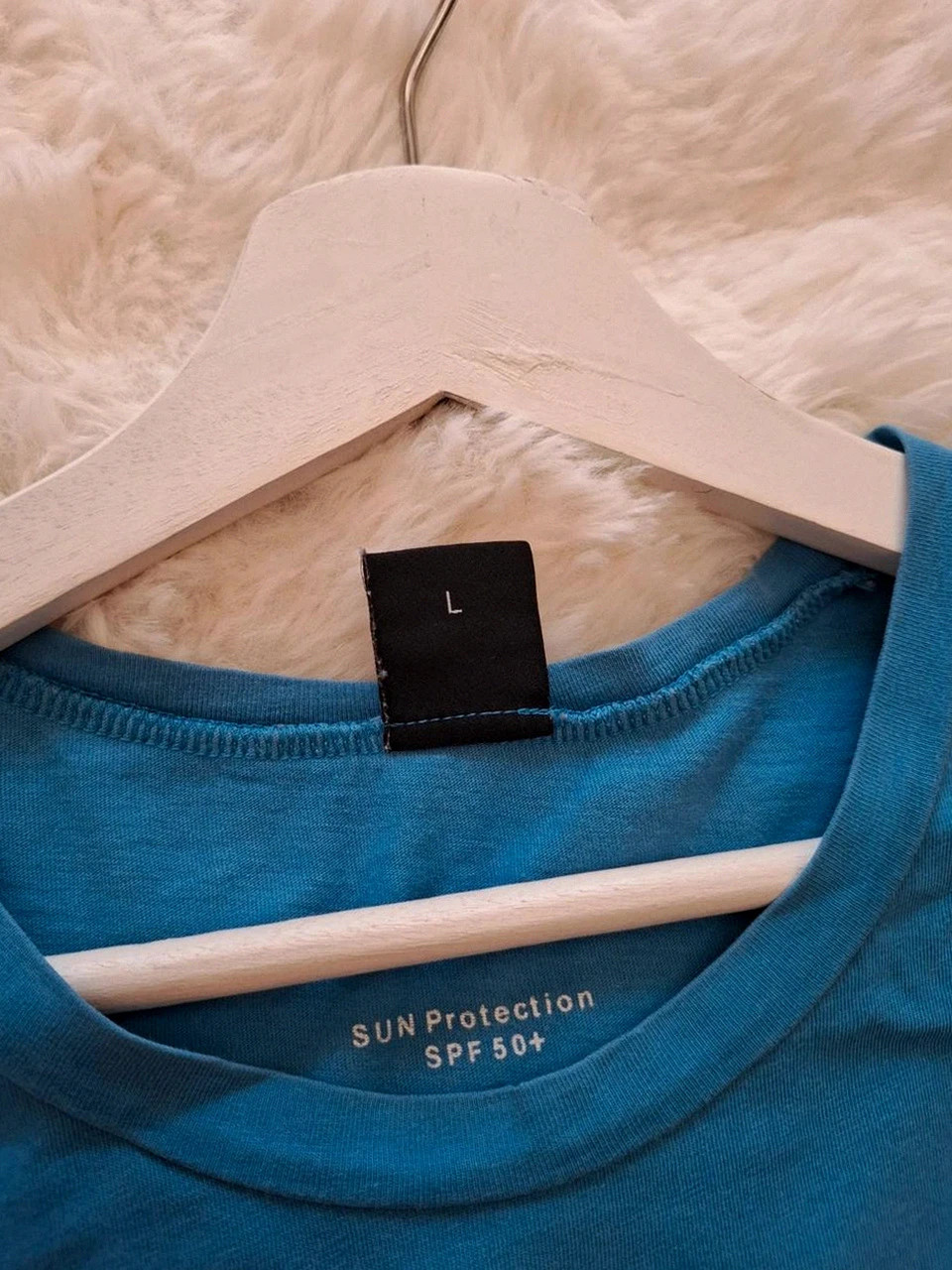 Hugo Boss T-shirt - Bleu - Taille L - Protection Solaire SPF 50+ – Hugo Boss – taille L 5