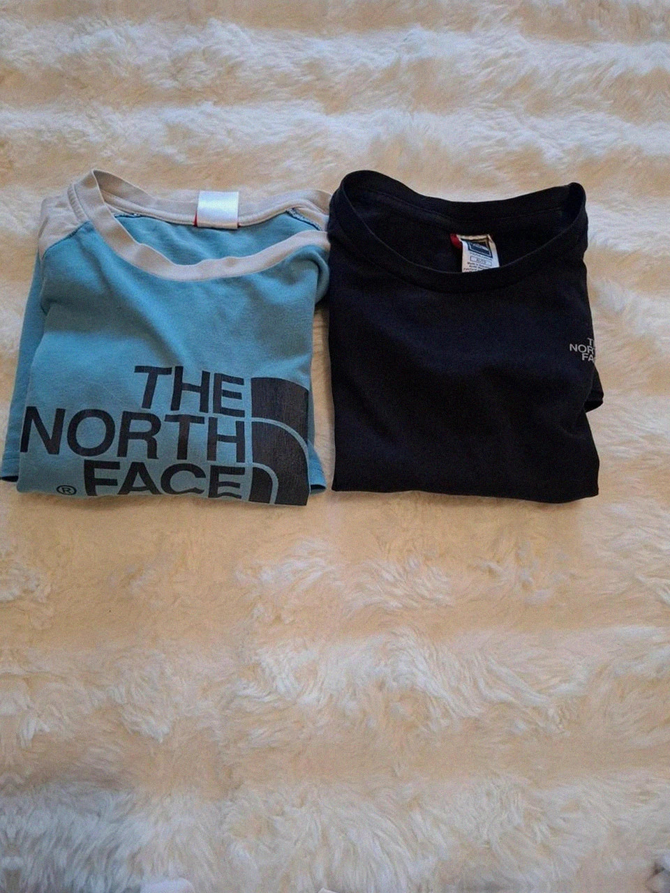 Lot de 2 T-shirts Noir & Bleu/Blanc The North Face - Taille S (Junior XL)
