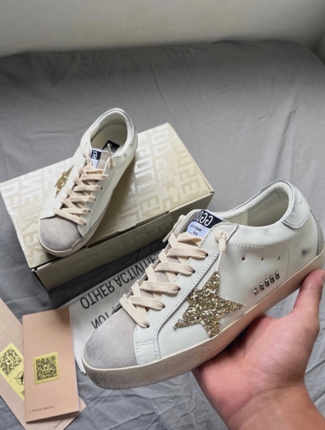 Paire de golden goose 