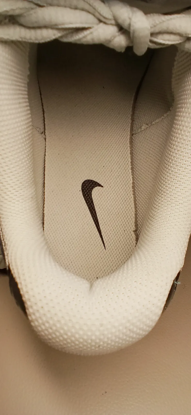 Basket Nike V5 RNR Blanches Et Bleu Métallisé  – Nike – taille EU 41 6