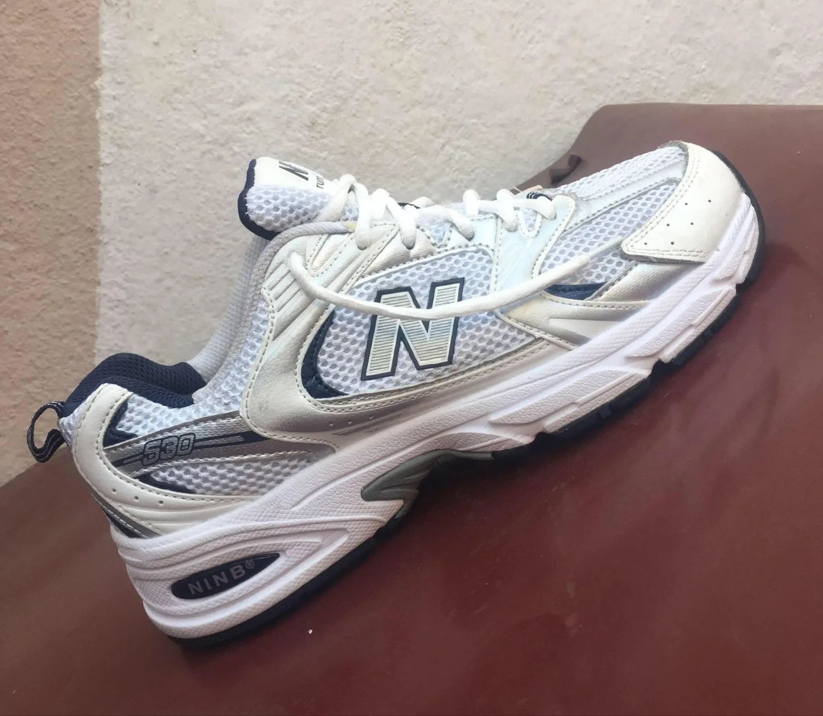 New Balance 530 Weiße Sneaker