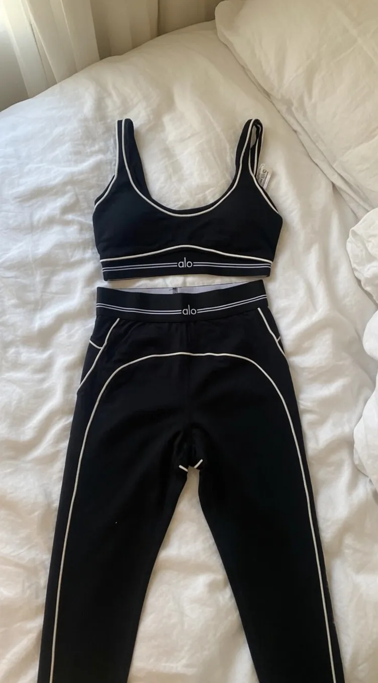 Pantalon de sport noir Alo Yoga 5