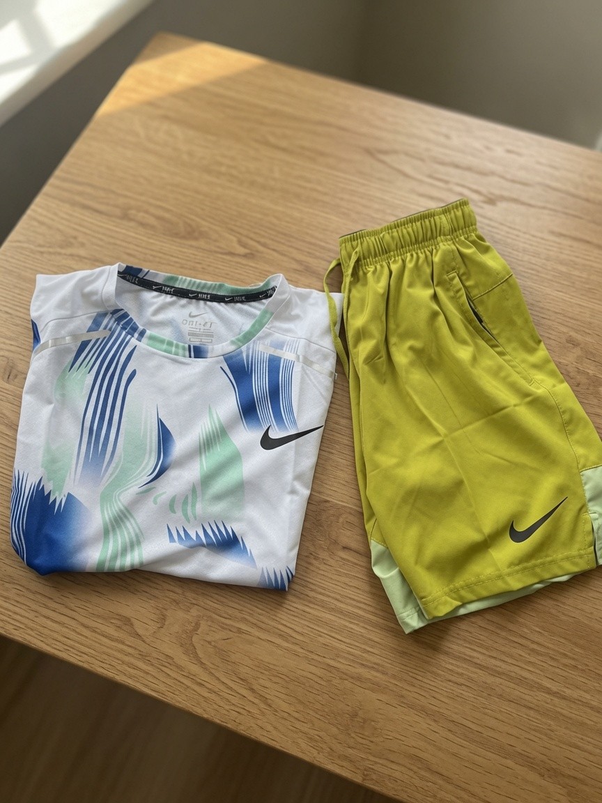 Ensemble Nike running - T-shirt + Short