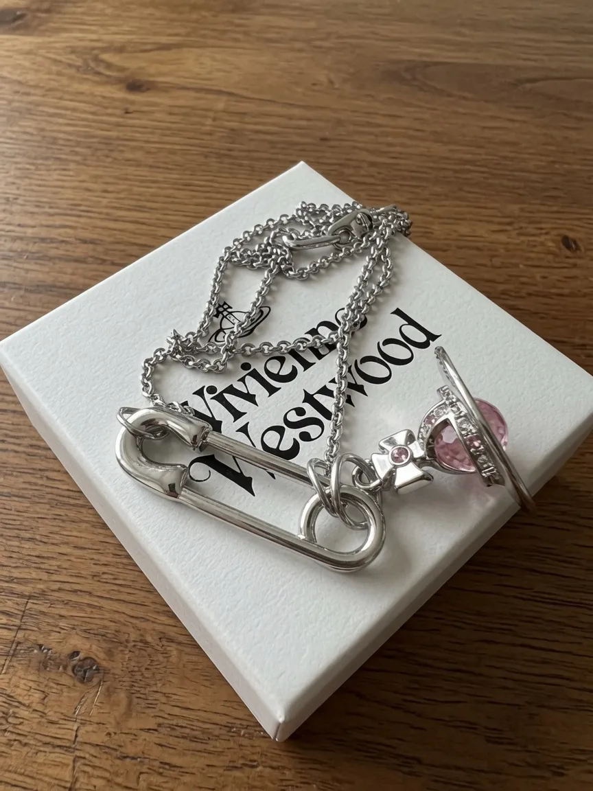 Collier Vivienne Westwood 4