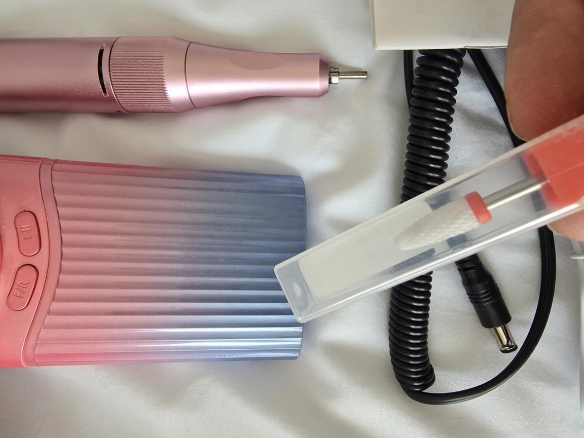 Ponceuse électrique pour ongles 2