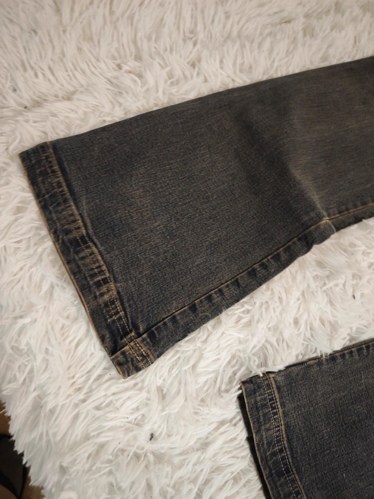 Jean vintage rétro gris-bleu délavé – Coupe légèrement évasée – Poches à rabat – Vintage Dressing – taille XS / 34 / 6 2