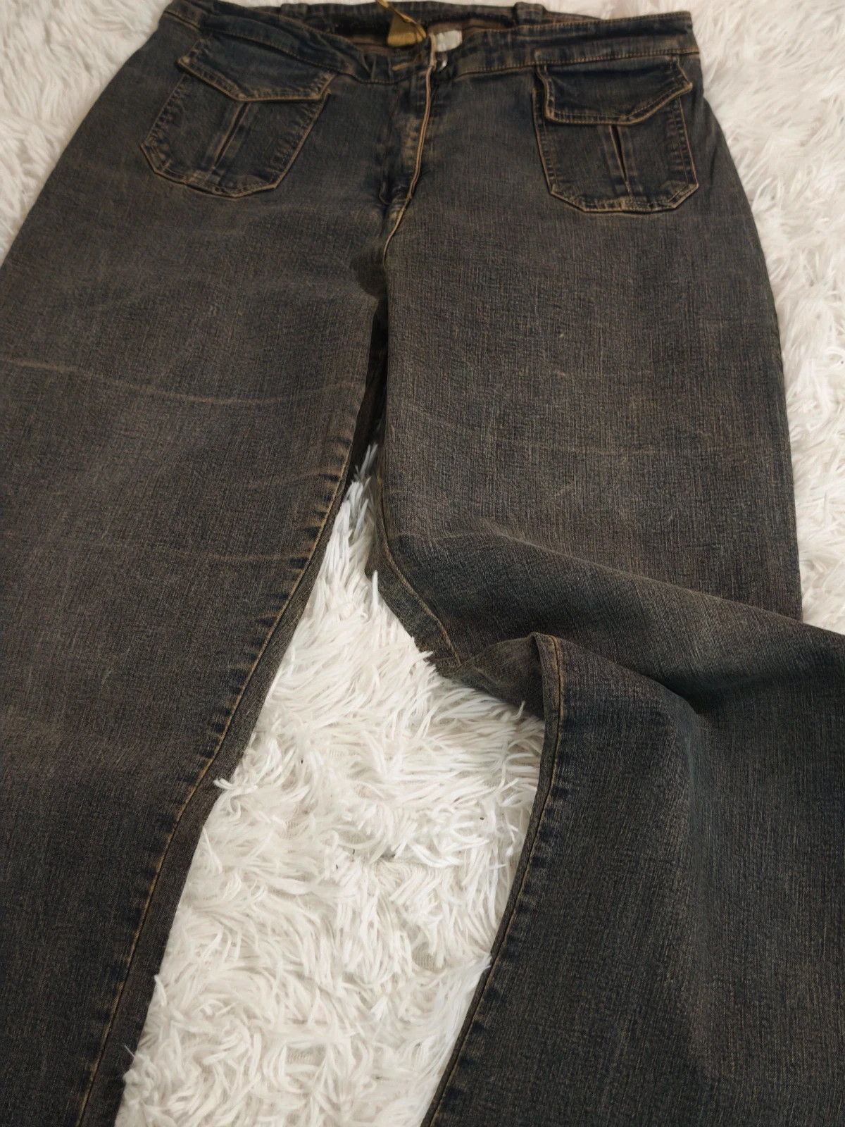 Jean vintage rétro gris-bleu délavé – Coupe légèrement évasée – Poches à rabat – Vintage Dressing – taille XS / 34 / 6 3