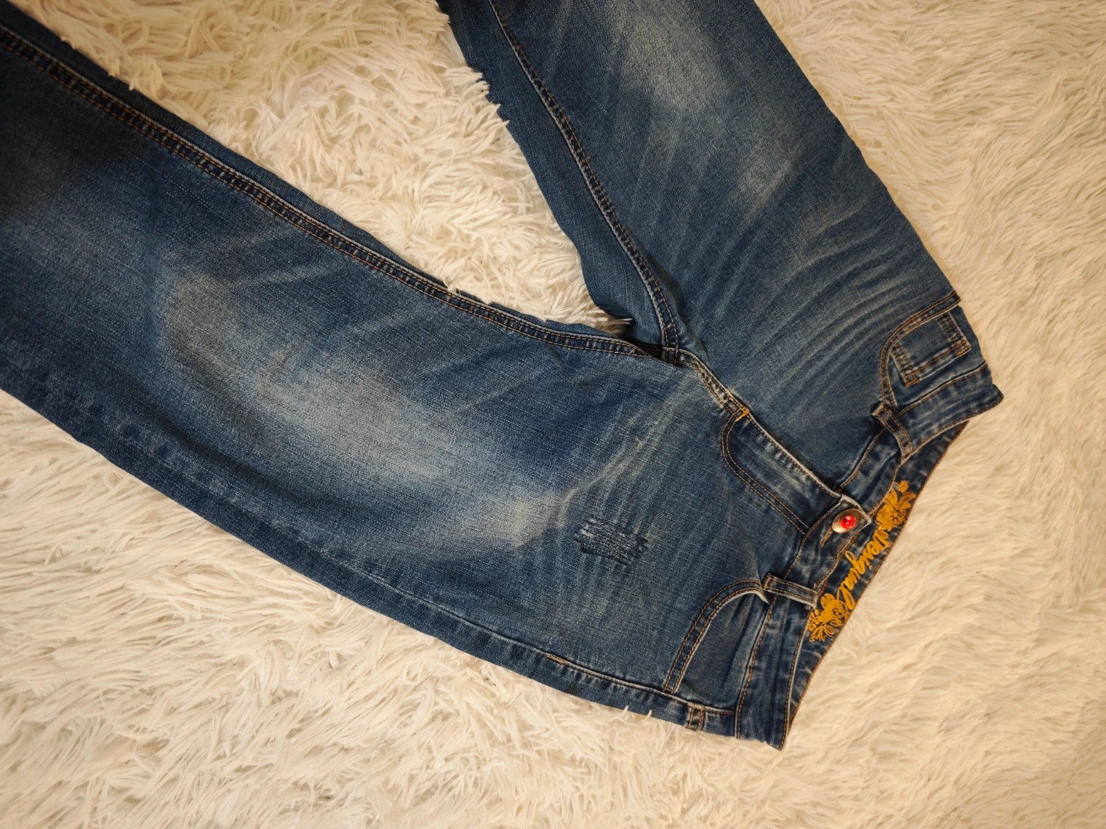 Jean femme Desigual 7/8 taille basse brodé fleurs sequins zip chevilles – Desigual – taille XXS / 32 / 4 5