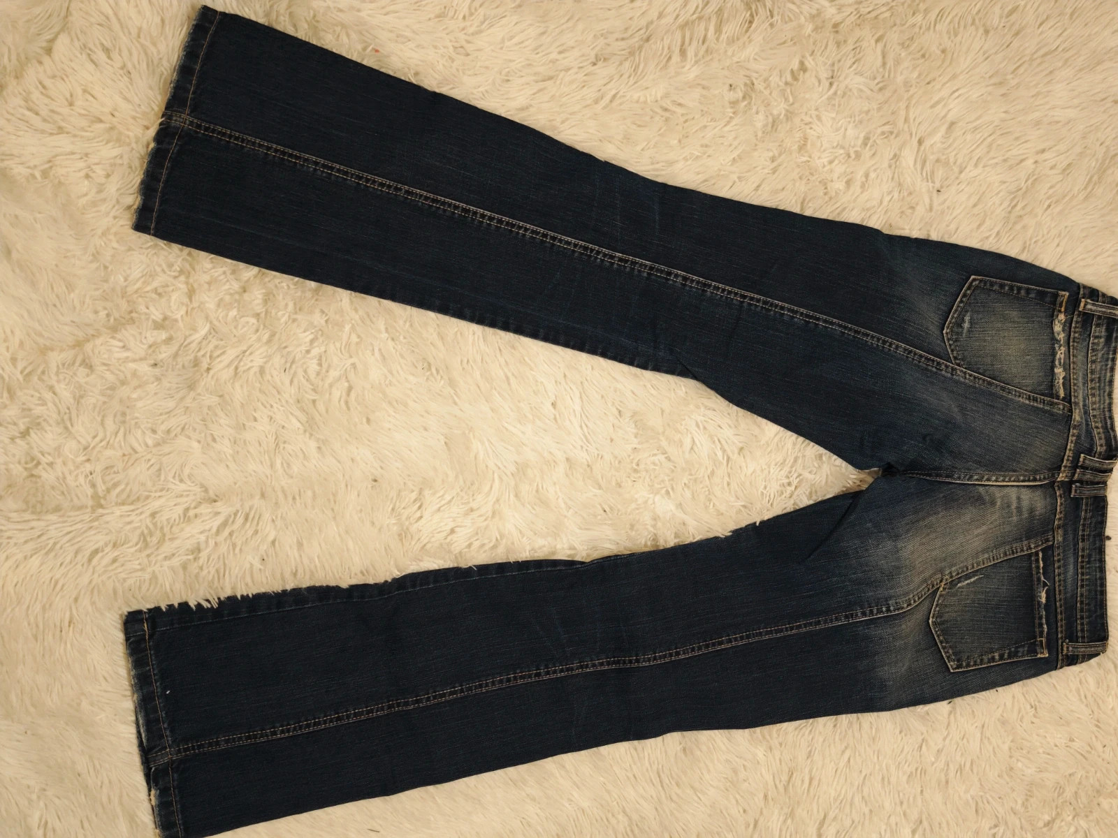 Jean femme vintage Y2K coupe très légèrement évasée effet destroy – P&Y – taille S / 36 / 8 2