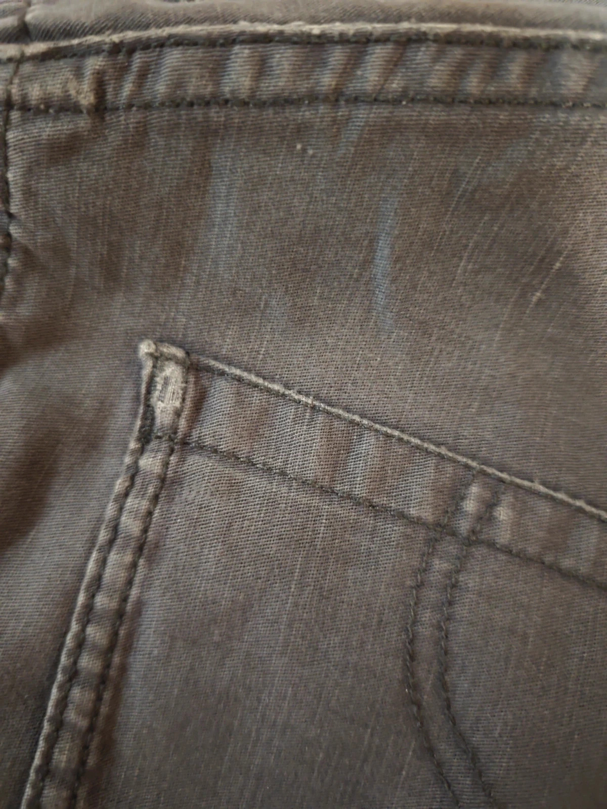 Levi’s 401 gris anthracite – Levi's – taille XS / 34 / 6 2