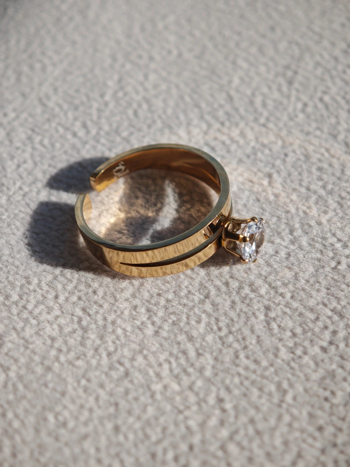Bague solitaire dorée - acier inoxydable ajustable – taille Ajustable 5
